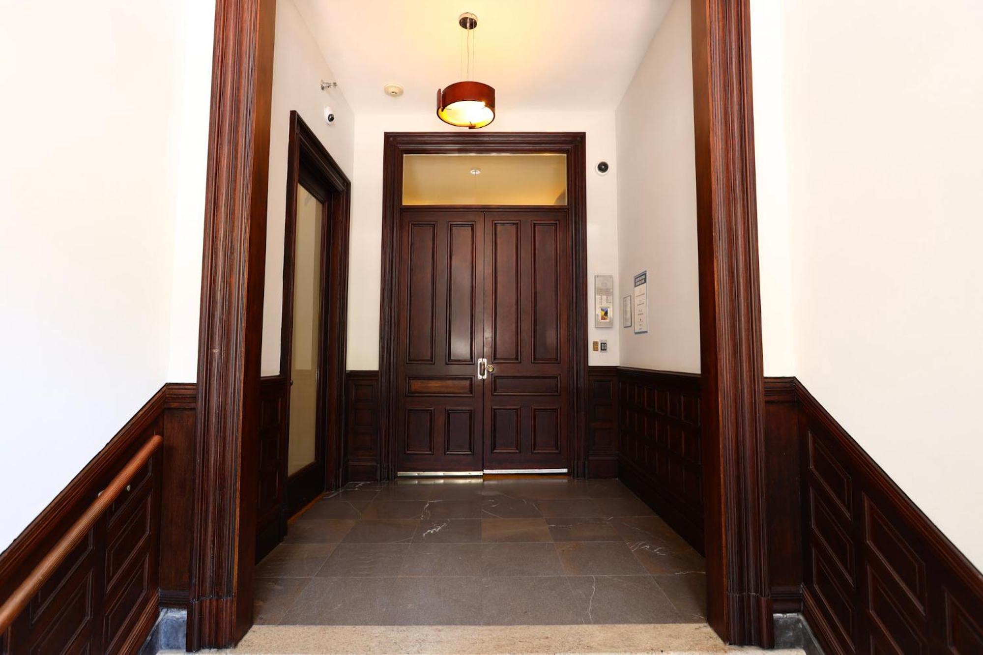 Large Stylish Newbury Street Studio W/ Kitchen Boston Luaran gambar